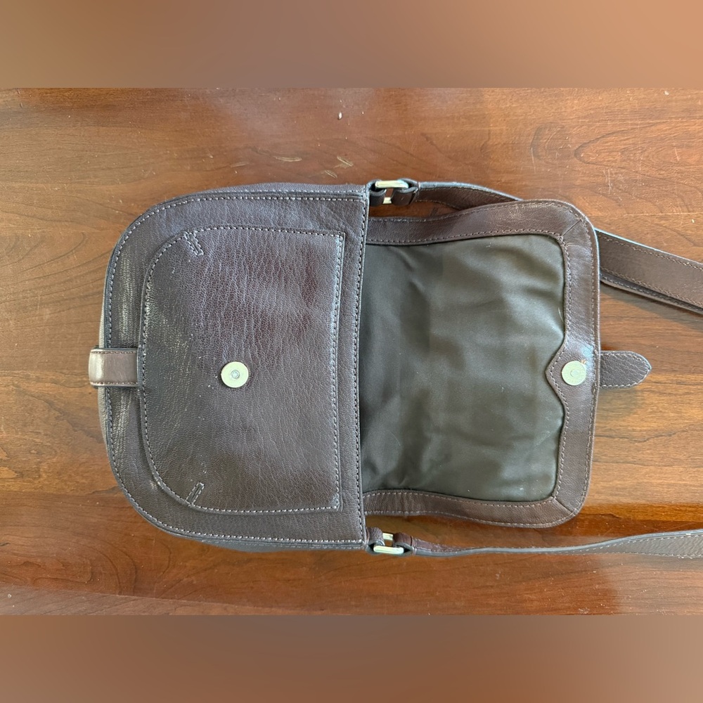✨ Cole Haan Supple Brown Leather Crossbody Flap Bag w/ Woven Strap Detailing ✨ - Picture 9 of 13